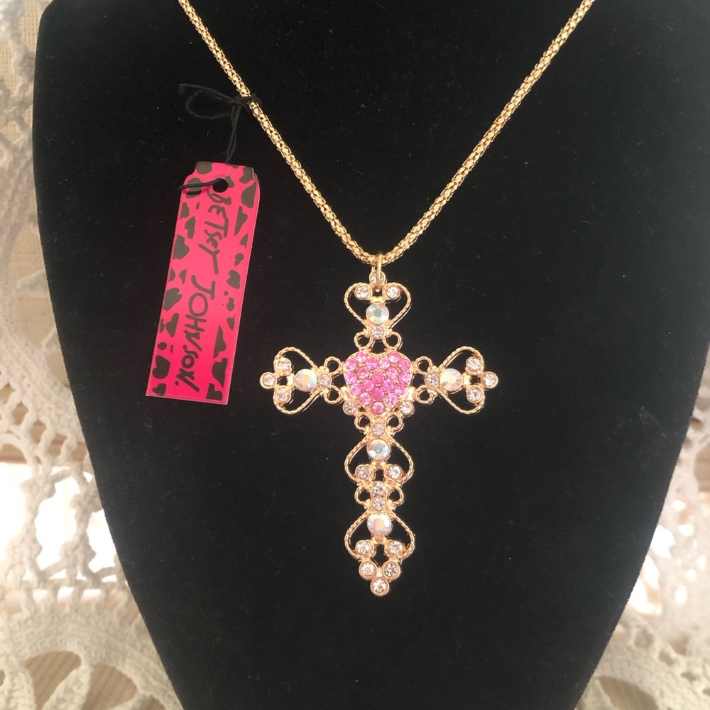 NWT Betsey Johnson Gold-Tone Pink Cross Pendant Necklace - Picture 6 of 6